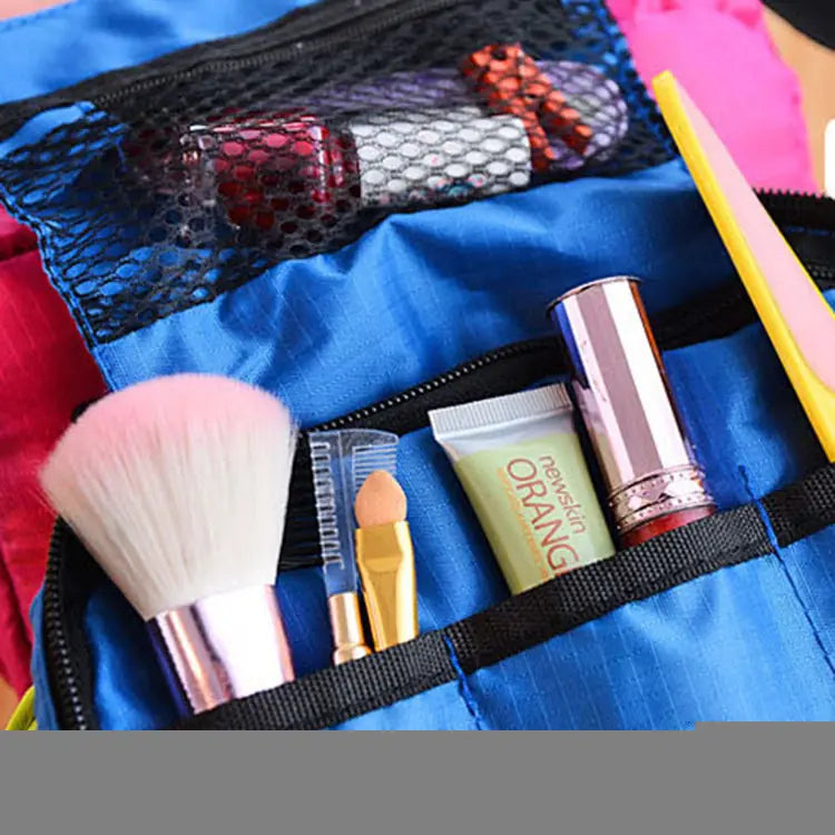 Travel Makeup and Toiletry Bag with Hook (Portable)