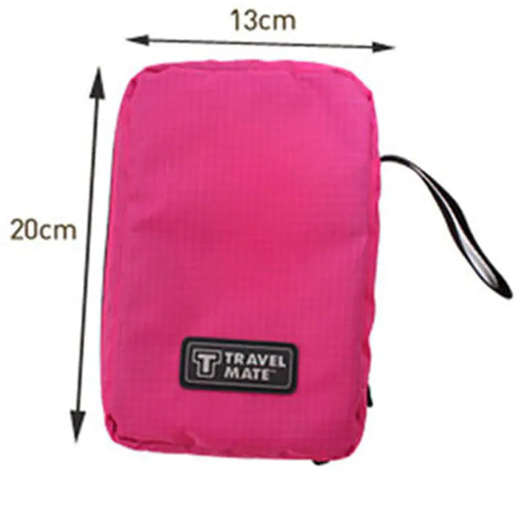 Travel Makeup and Toiletry Bag with Hook (Portable)